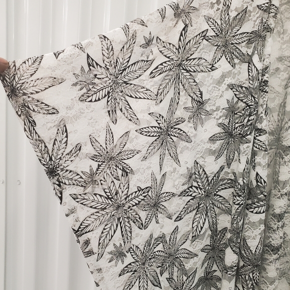 Janice Tropical Floral Cover Up with Fringe - Picture 5 of 10